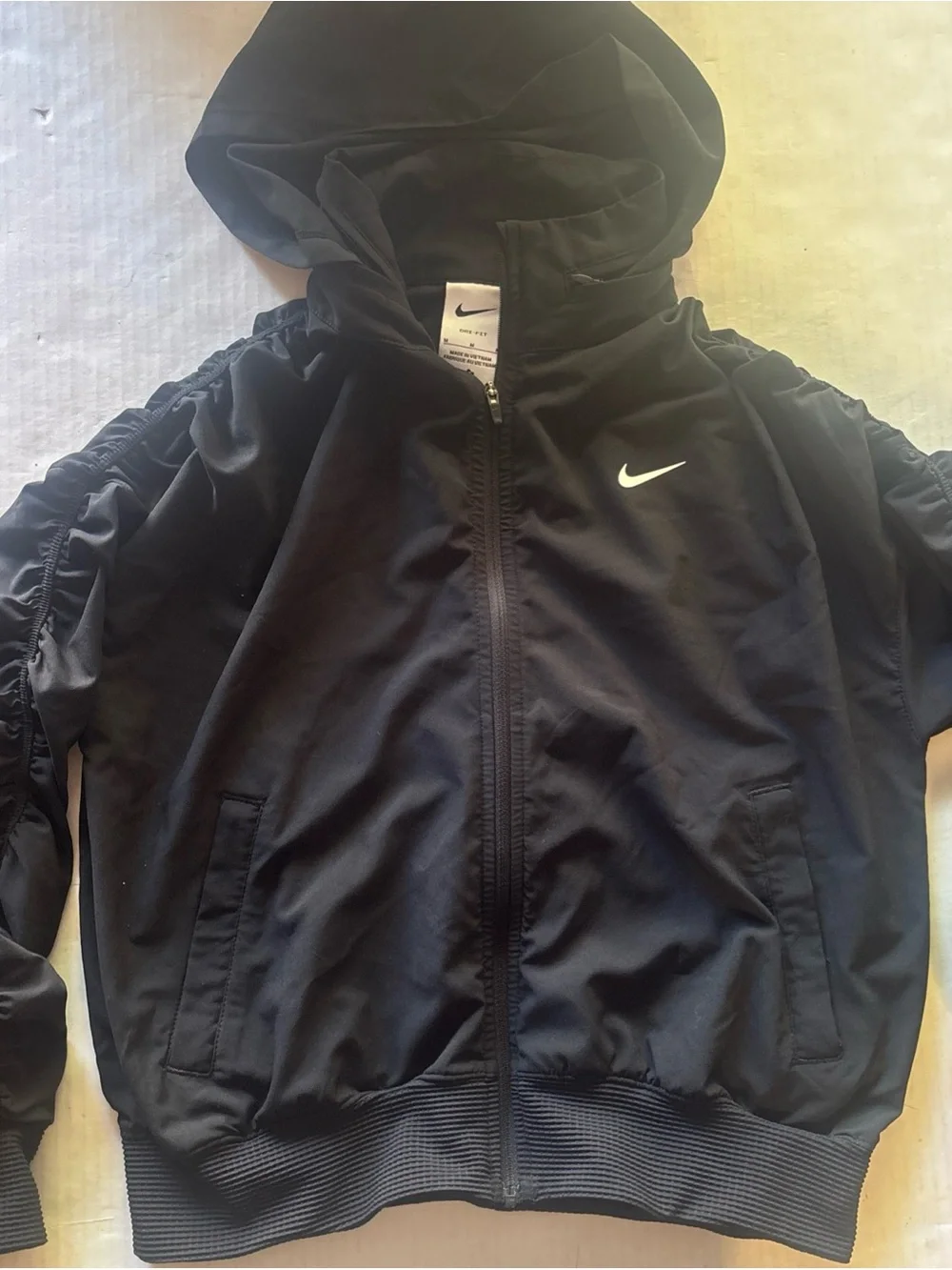 NIKE Womens Black Hooded Zip Crop Jacket w/ Ruched Sleeves